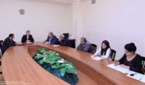 Состоялось заседание постоянной комиссии НС по финансово-кредитным и бюджетным вопросам