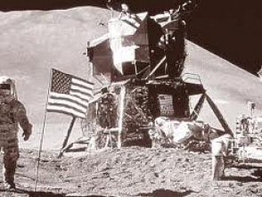 Экс-специалисты НАСА отправят туристов на Луну