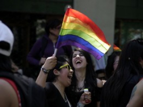 Власти Чили извинились перед судьей, которую лишили родительских прав из-за сексуальной ориентации