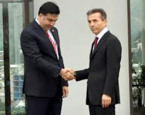 Բիձինա Իվանիշվիլին Վրաստանի ամենաբարձր վարկանիշն ունեցող քաղաքական գործիչն է
