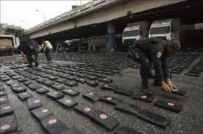 Колумбийскую армию заподозрили в наркоторговле