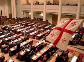 Парламент Грузии преодолел президентское вето по закону об амнистии