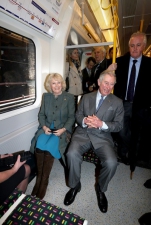 Принц Чарльз впервые за 33 года спустился в метро и побывал на «платформе Гарри Поттера»
