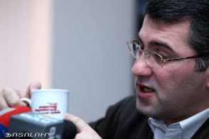 Արմեն Մարտիրոսյանը ջուր է խմել «Դեպի ապահով Հայաստան» բաժակով և խոսել խորհրդարանական նոր ընտրությունների մասին