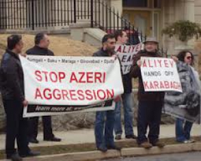 Բողոքի ցույց Վաշինգտոնում Ադրբեջանի դեսպանատան առջև