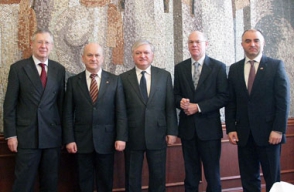 Глава МИД Армении принял спикера Бундестага Германии