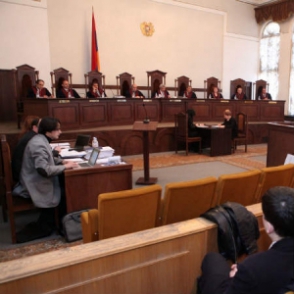 Прямое включение из здания Конституционного суда