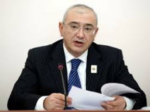 Инцидент в здании КС: Мукучяна обвинили в фальсификации выборов