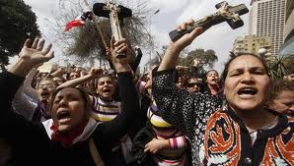 В Египте продолжаются массовые межрелигиозные столкновения