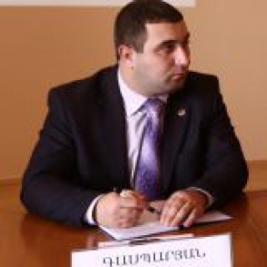 Ինչո՞ւ են Հյուսիսային համալսարանի մի խումբ աշխատակիցների արձակուրդային չտալու համար հեռացնում աշխատանքից