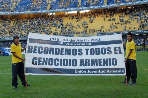Արգենտինական հայտնի ֆուտբոլային ակումբը խաղից առաջ հարգել է Հայոց ցեղասպանության զոհերի հիշատակը