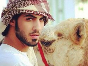 Появилось фото мужчины, депортированного из Саудовской Аравии за излишнюю красоту
