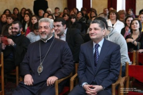 Араратская епархия отрицает визиты Кчояна на Кипр
