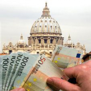 Гендиректор Банка Ватикана и его заместитель подали в отставку