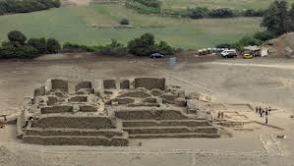 В Перу строители снесли 4000-летнюю пирамиду (видео)
