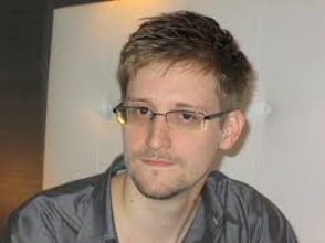 У Сноудена есть секретные документы, способные нанести гораздо больший ущерб США