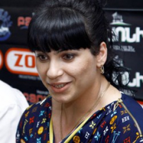 Тяжелоатлетка Рипсиме Хуршудян стала матерью