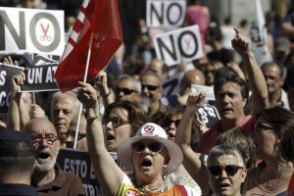 В Испании прошел массовый митинг с требованием отставки правительства