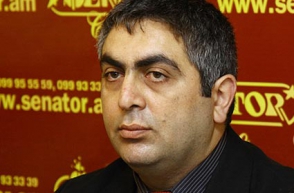 Ում վրա է մուննաթ գալիս ՊՆ մամուլի քարտուղարը