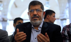 Мухаммеда Мурси будут судить за подстрекательство к убийствам