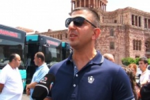 «Պալաչը» հրապարակավ հայցեց Ծառուկյանի ներողամտությունը (տեսանյութ)