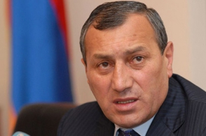 Галуст Саакян не исключает возвращения Сурена Хачатряна