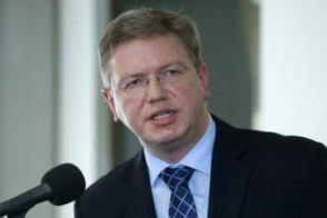 Штефан Фюле о шоковом решении Сержа Саргсяна: «Мы были в том же состоянии, что и граждане Армении»