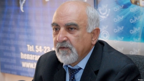 Развернулась борьба за то, чтобы залезть в известное место - Паруйр Айрикян