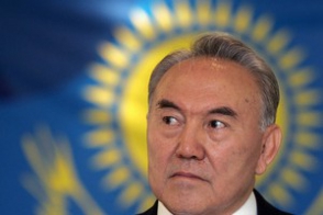 Назарбаев призвал развивать в Казахстане три языка