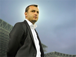Футболисты сборной Армении призвали Минасяна продолжить работу с командой