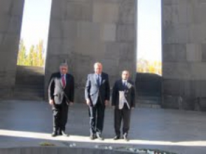 Заместитель генсека ООН почтил память жертв Геноцида армян