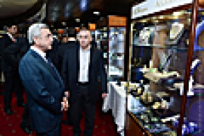 Սերժ Սարգսյանը ներկա է գտնվել «Երևան շոու-2013» ոսկերչական միջազգային ցուցահանդեսի բացման արարողությանը