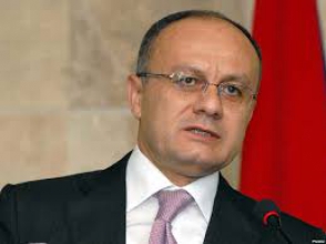 Министр обороны Армении отбыл в Грецию