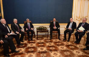 Встречу с Алиевым Серж Саргсян оценивает «нормально»