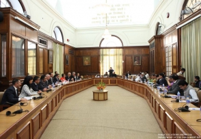 В Дели армянские парламентарии встретились со своими коллегами