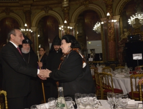 ԼՂՀ նախագահը մասնակցել է Մոնսերատ Կաբալյեի ալբոմի շնորհանդեսին