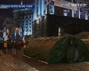 Польские депутаты поставили свою палатку на «Евромайдане»
