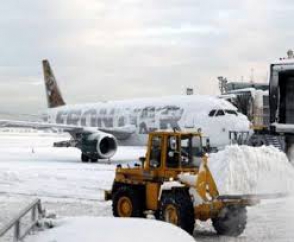 В Канаде из-за ледяного дождя отменены тысячи авиарейсов