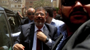 Суд над экс-президентом Египта отложен на 1 февраля
