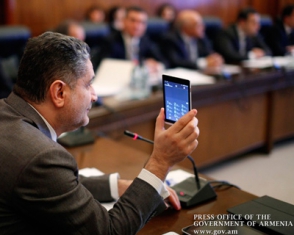 Армянский планшет – основной инструмент обучения первоклассников?