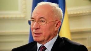 Премьер Украины назвал участников беспорядков в Киеве террористами