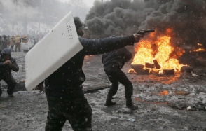 Ситуация в Киеве продолжает оставаться напряженной (прямое включение)