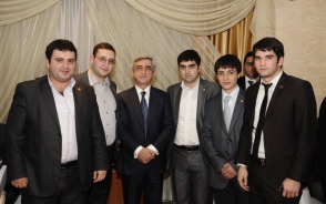 Լրագրողներին խոչընդոտած Սևակ Խաչատրյանին 400000 են տվել նախագահականից