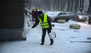 Из-за непогоды по всей Украине обесточены более 500 населенных пунктов