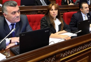 Бывший руководитель фракции «Наследие» Рубен Акопян вернулся на свою должность