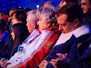 Медведев заснул на церемонии открытия Олимпиады