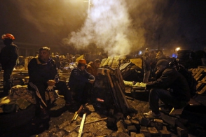 Отряды «народной самообороны» установили контроль над правительственным кварталом Киева