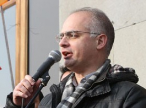 Левон Зурабян: «Власти боятся и отступают перед реально стоящей на площади Свободы силой»