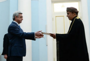 Սերժ Սարգսյանին իր հավատարմագրերն է հանձնել Օմանի նորանշանակ դեսպանը