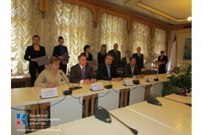 Крымские партии договорились поддержать предстоящий референдум